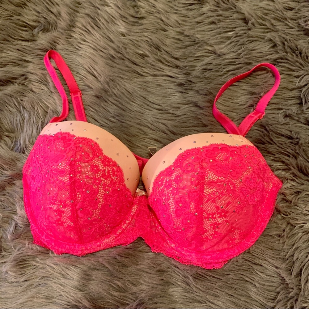 Victoria Secret “Dream Angel” bra